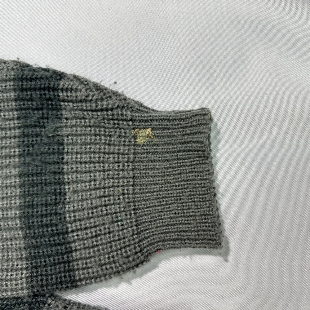 Vintage Richards Road Striped Knit‎ Sweater Mens L Gray Acrylic Made Korea